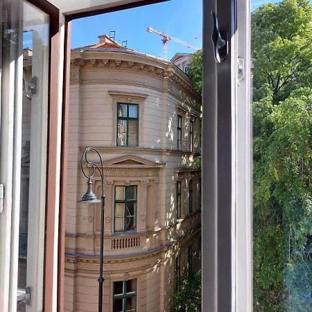 Ferienwohnung Sunny Studio At The Castle Budapest Exterior foto