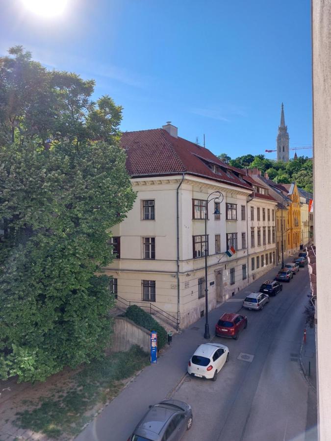 Ferienwohnung Sunny Studio At The Castle Budapest Exterior foto